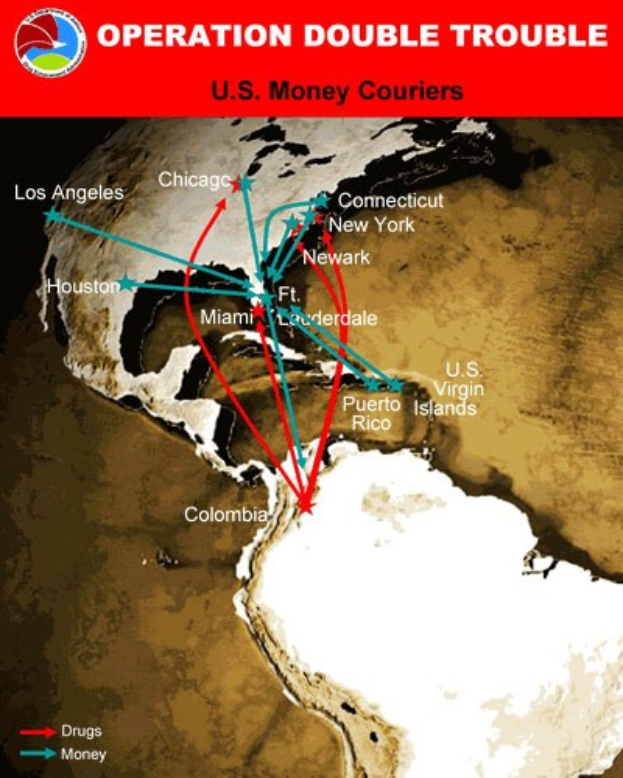 Plakat mit der Aufschrift "Operation Double Trouble: US-Geldboten" mit einer Karte der USA, die in zwei Abschnitte unterteilt ist, einen für die Routen der Geldboten und einen für die Standorte der Carrier, mit fetter schwarzer Schrift in einem weißen Rand.