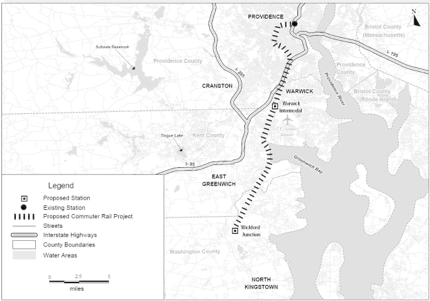 Schwarze und weiße Stadtkarte mit einem Fluss, beschriftet mit "Vorgeschlagenes Nahverkehrsbahnprojekt" auf der linken Seite, zeigt Straßen, Highways und andere Merkmale.