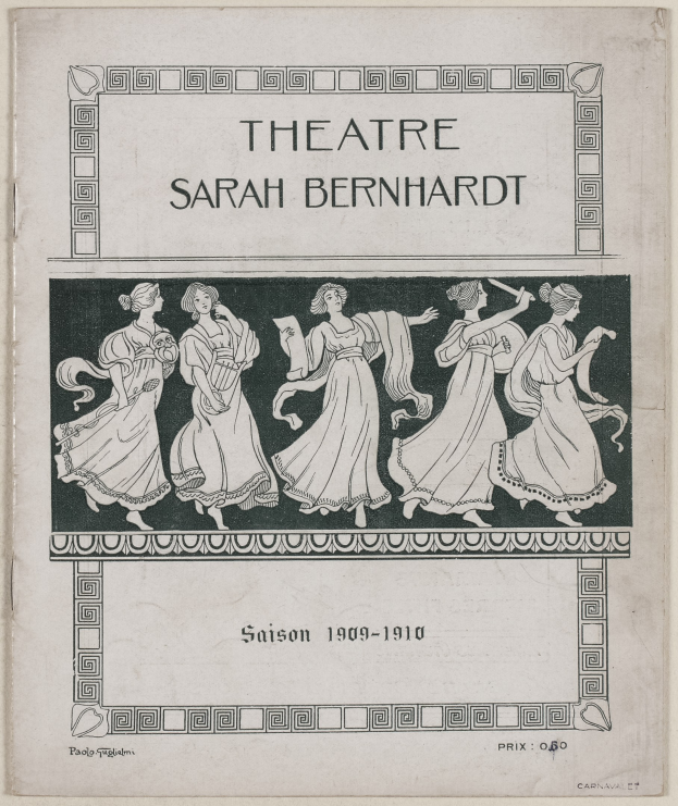 Plakat für das Theater Sarah Bernhardt von 1909-1910, das eine Gruppe von Frauen in der Mitte mit Texten zeigt, die das Theater und seine Schauspieler beschreiben.
