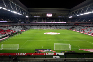 WM-Drama in der Runde der 16: Deutschland scheitert gegen Paraguay - Schwarzes Bild im Volksparkstadion mit dem nicht gegebenen Tor