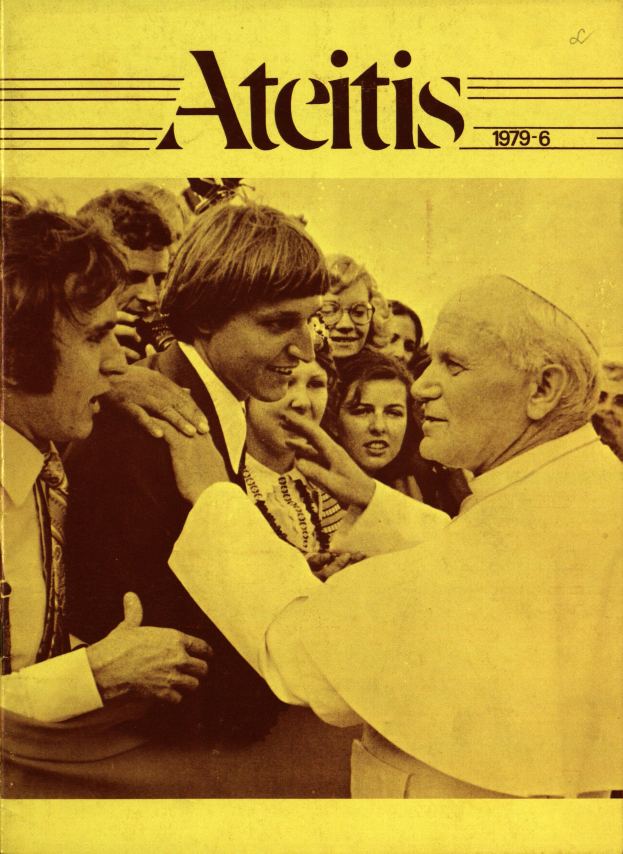 Buchumschlag mit Papst Johannes Paul II. mit Text "Atitis 1979-6" umgeben von einer Gruppe von Menschen.